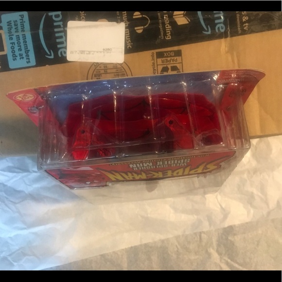 New Toybiz Web Splasher Spiderman Action Figure - Picture 6 of 6